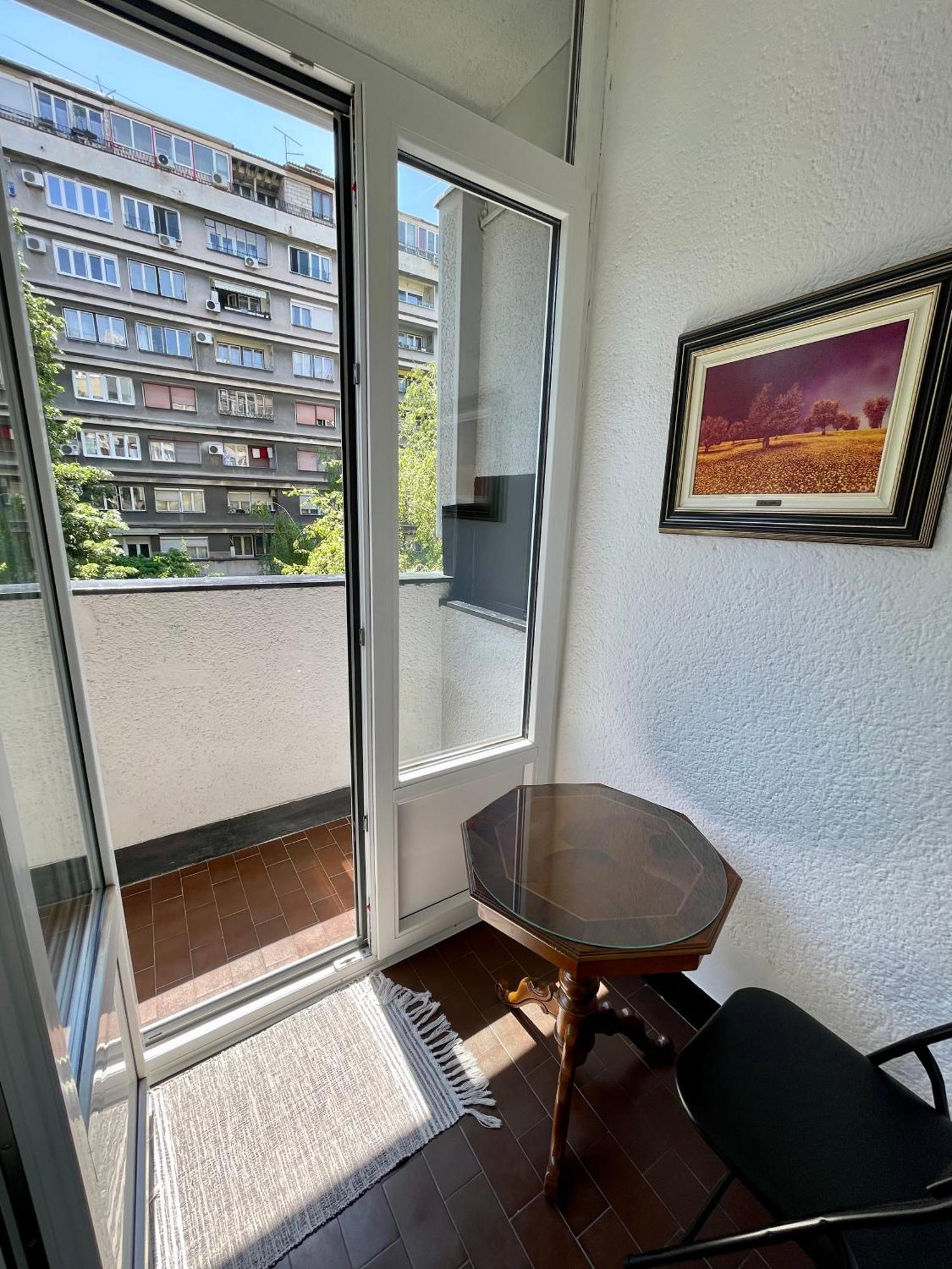 Apartment Mirochka Belgrade Extérieur photo